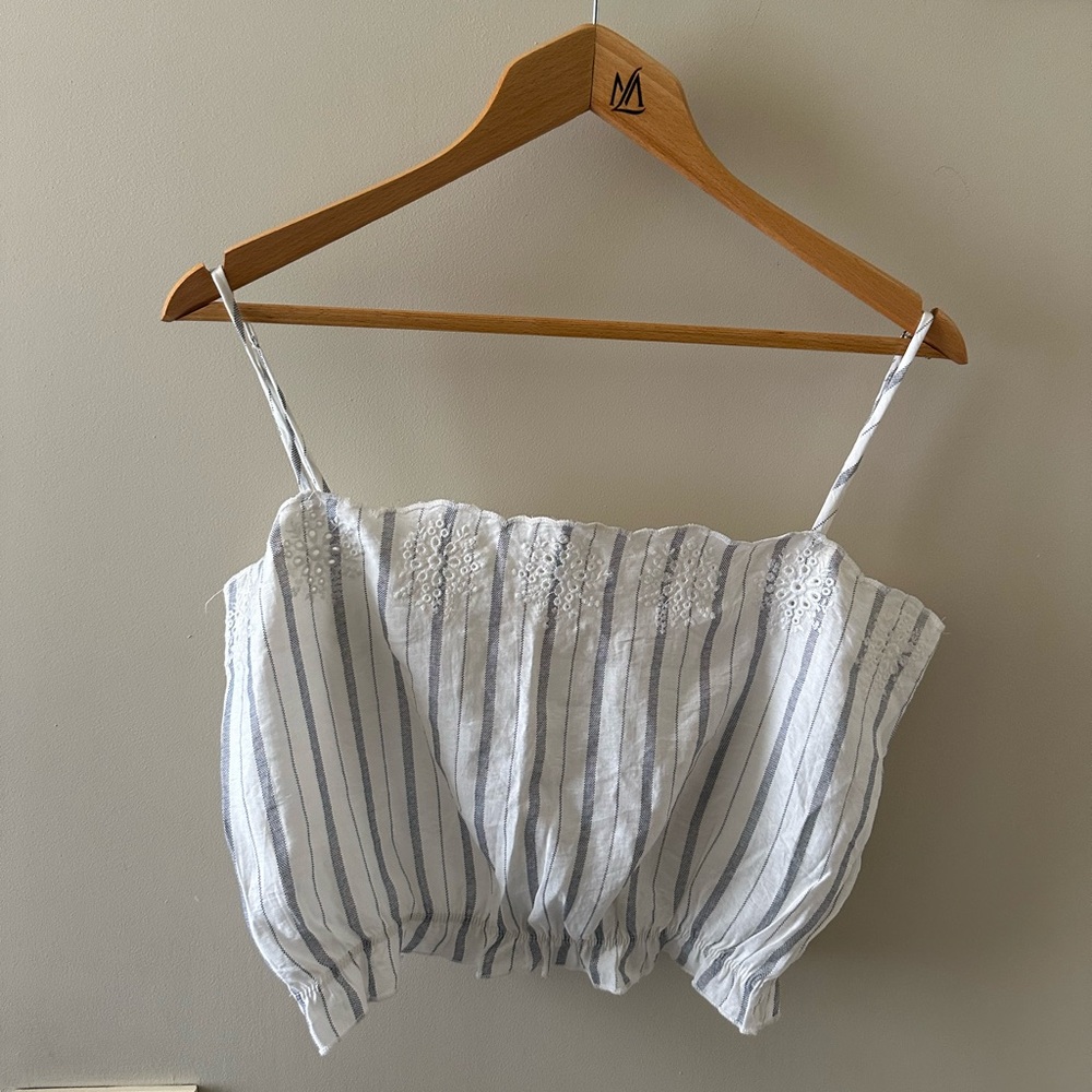 LA Hearts (Pacsun) Blue and white cropped sleeveless top with eyelet detailing
